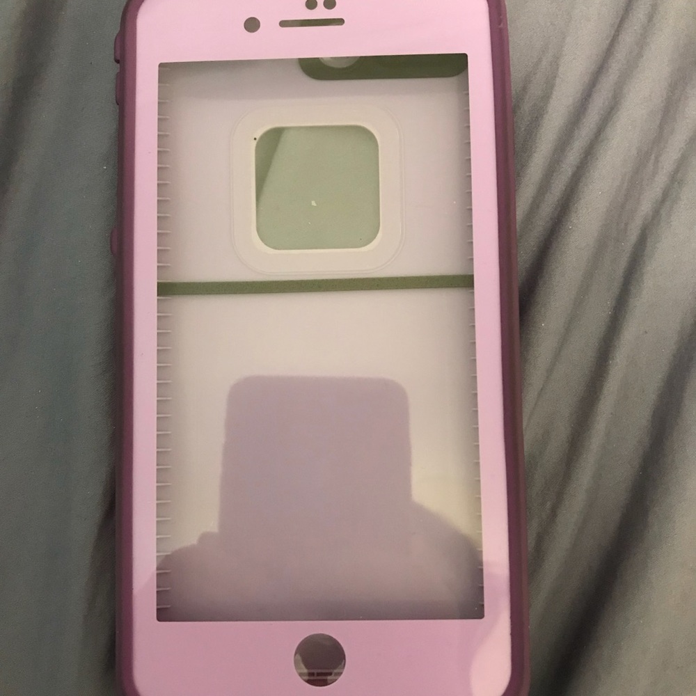 iPhone 7 Plus lifeproof case